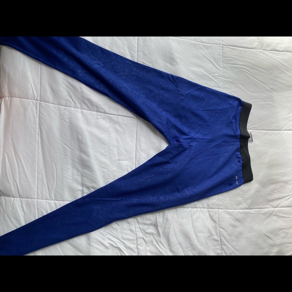 Nike pro - Picture 2 of 3
